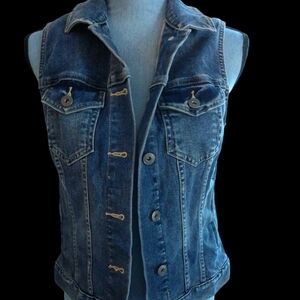 Turo by Vince Camuto